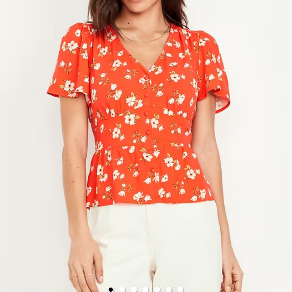 Old Navy V-Neck Button-Down Crepe Top